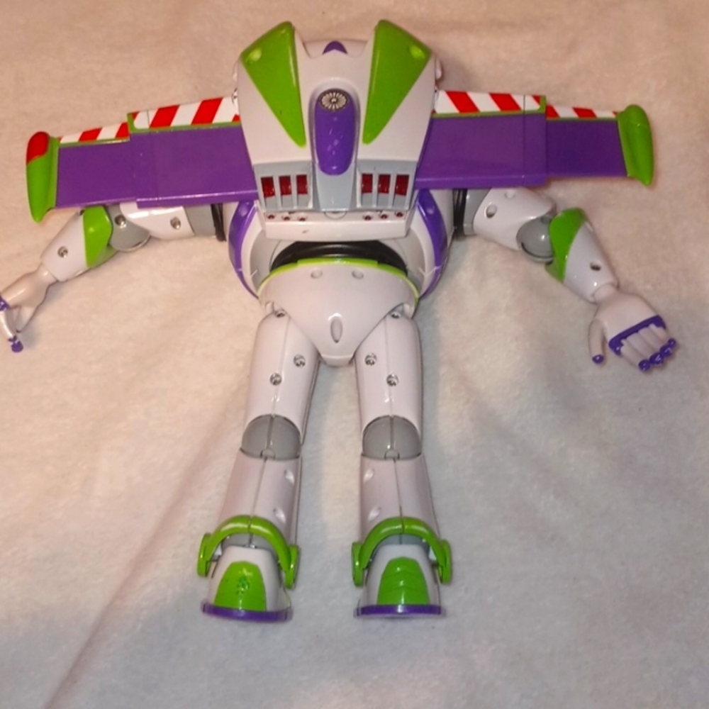 Disney Pixar Buzz Light Year Space Ranger from toy story - Picture 4 of 10